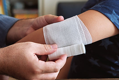 Common Wound Dressings and Their Characteristics